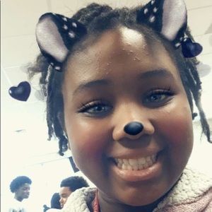 Meet your Posher, Destinee